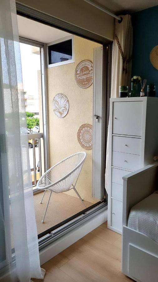 Studio Cabine Refait A Neuf A 3 Minutes A Pied De La Plage Appartement Le Grau-du-Roi Buitenkant foto