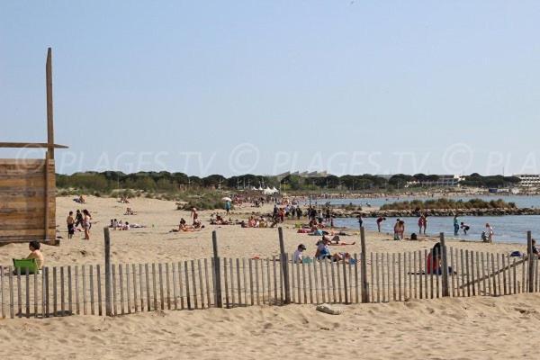 Studio Cabine Refait A Neuf A 3 Minutes A Pied De La Plage Appartement Le Grau-du-Roi Buitenkant foto